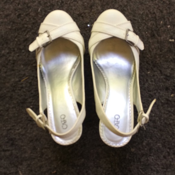 Beautiful white wedge shoes - Picture 4 of 8